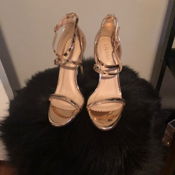 Shoes - NWT rose gold strappy stiletto sandals size 7 Shoes - NWT rose gold strappy stiletto sandals size 7
